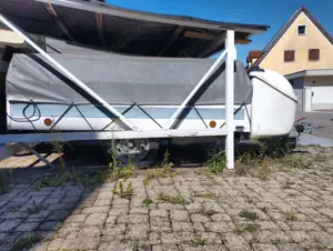 Das Zelt mit Tanzsaal Klapp-Faltzeltanhänger Trigano Vandome Bild 4