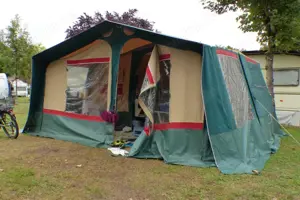 Das Zelt mit Tanzsaal Klapp-Faltzeltanhänger Trigano Vandome