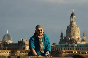 Berührung, Freundschaft+