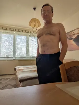 Suche SIE für erotisches Wochenende 