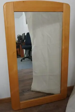 Wandspiegel, Hellholzrahmen, vertikal oder horizontal montierbar