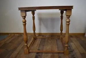 Schachbrett- oder Beistelltisch Bild 4