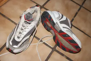 Sportschuhe, Turnschuhe, Sneaker, Gr. 40, viel getragen beim Sport und Wandern