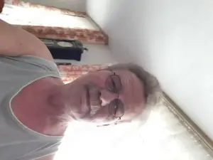 Weibliche Erziehungsberechtigte mit weiblichen Anlegern in  98528 gesucht 