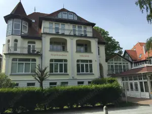 Hotelsuite in 1. Reihe in der Ostseeallee von KÜHLUNGSBORN Bild 2