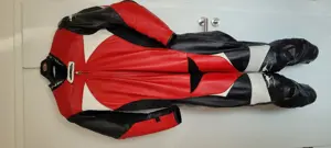 Alne Lederkombi aus Känguruhleder und integriertem Airbagsystem. Gr.L