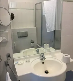 Hotelsuite in 1. Reihe in der Ostseeallee von KÜHLUNGSBORN Bild 7