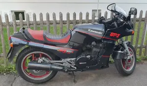Kawasaki GPZ900R (ZX900A)