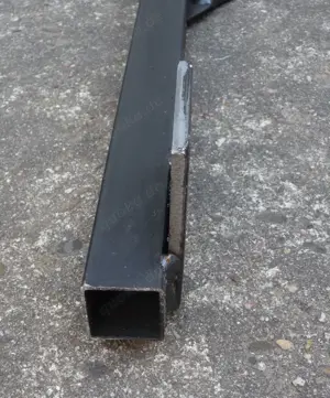 Seitenteil aus Metall, Eisen Vierkantrohr Streben Stahl Nutzeisen Metallrohr Metallstreben Upcycling Bild 10