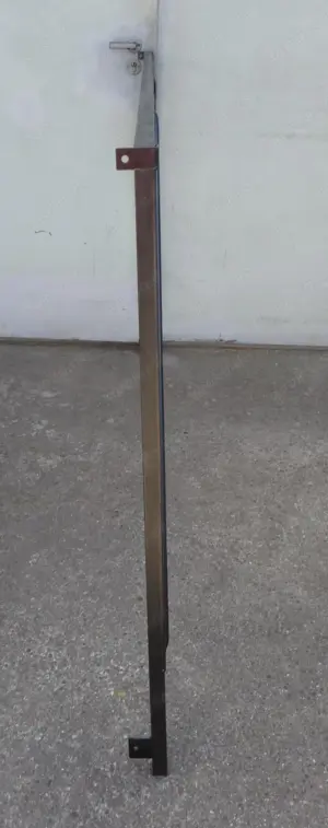 Seitenteil aus Metall, Eisen Vierkantrohr Streben Stahl Nutzeisen Metallrohr Metallstreben Upcycling Bild 11