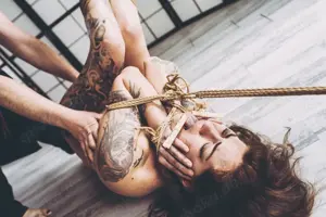 Darstellerinnen gesucht (Shibari Erotik) Bild 3