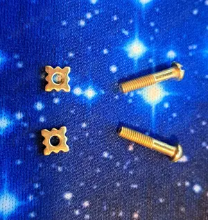 Hohner Deckel-Befestigungssatz für Marine Band Harp