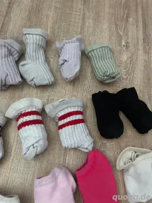 verschiedene Socken Strümpfe Sneakersocken   Bild 2