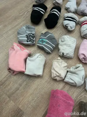 verschiedene Socken Strümpfe Sneakersocken   Bild 3