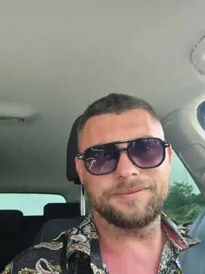 Hallo          