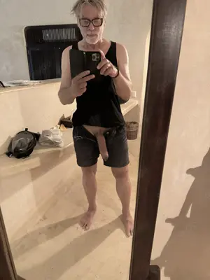 Mann sucht ebenbürtige sinnliche devote Frau die weiss was sie will und ihren Sex endlich auslebt Bild 5