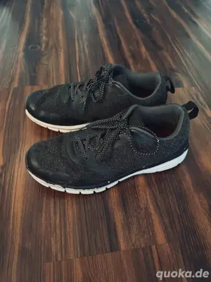 Stinkende Laufschuhe für  Unterwürfige