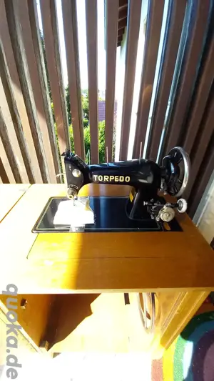 Gut erhaltene Tret-Nähmaschine Marke Haid & Neu Torpedo