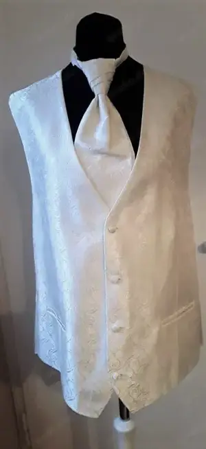 Weste und Krawvatte Gr. XL von Wilvorst