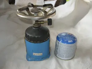 Gaskocher Campingkocher incl. zusätzlicher Kartusche Bild 4