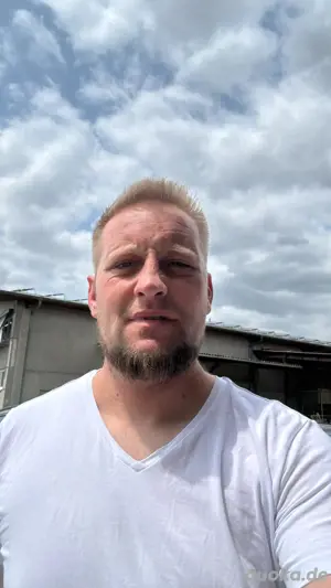 Suche Spaß und Freundschaft 