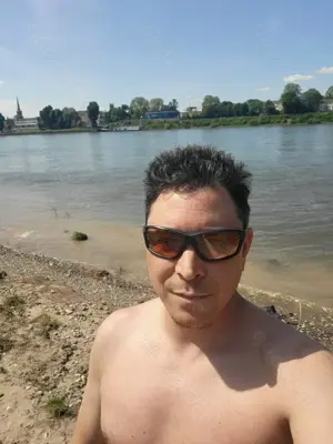Sinnliche Ganzkörpermassage mit Happy End