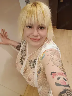Ungarische milf   Bild 4