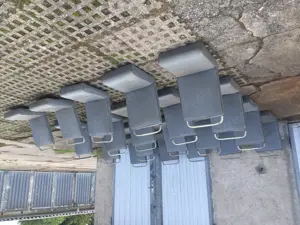 alte Bussitze Ikarus L260 Omnibus Oldtimer  Bild 3