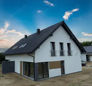 Polen! Neubau! Ansprechende Doppelhaushälfte an der Lagower Seenplatte