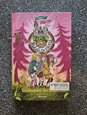 Club Heldinnen "Bärenalarm im Internat" von Nina Weger