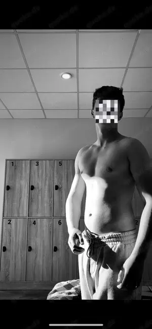 Männlich 18 bietet dir den besten Sex EVER an 