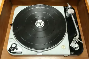 Thorens TD 124 MK II Plattenspieler im Case