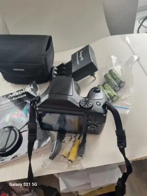 Digital Kamera MEDION mit allem Zubehör und Funktioniert perfekt Bild 3