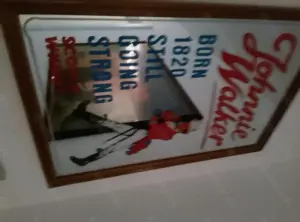 Original  Johnnie  Walker  strong scotch  Wisky   Spiegel   von  1975   zu verkaufen  