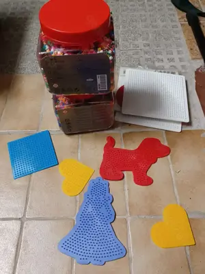 Bügelperlen, 2 Dozen mit viele Mustern