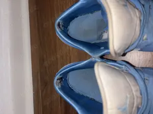 Viel getragene Schuhe 