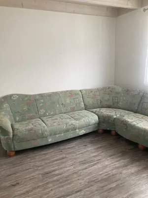 Rundecksofa mit Hocker zu verschenken 