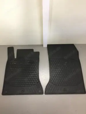 2 Stück original schwere Mercedes Benz Gummi-Fussmatten (Allwetter-Matten). Bild 4