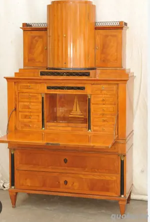 Sammler, kauft alte Möbel