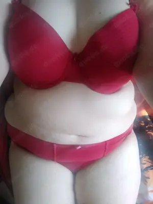 Bilder und Videos nur 25  Lena   deine versaute, dicke Amateur-Schlampe wartet auf dich   Bild 3