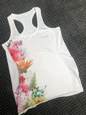 Hochwertiges ärmelloses T-Shirt von Desigual Gr. L