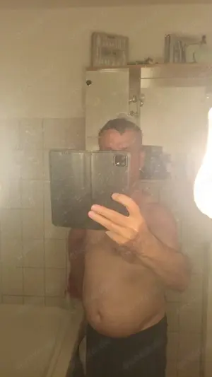 Dauerkontakt Frau ab 40+ Erotik im reifen Alter erwünscht 