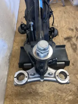 BMW R 80 7 247 - Motorgehäuse, Rahmen und Hauptständer mit Brief Bild 2