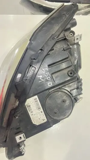 BMW F10-11 LCI scheinwerfer Links und rechts Bild 10