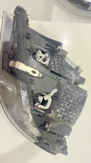 BMW F10-11 LCI scheinwerfer Links und rechts Bild 9