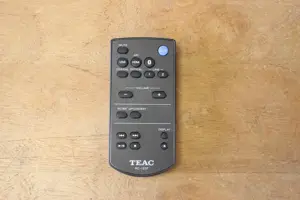 TEAC AI-303 Silber Bild 5