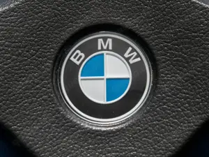 BMW E30 Lenkrad, M-Technik, Leder, 370mm, KBA70076, Nabe BMW 11528964 Bild 2