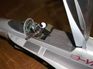 f-18 hornett 1-18 Bild 9