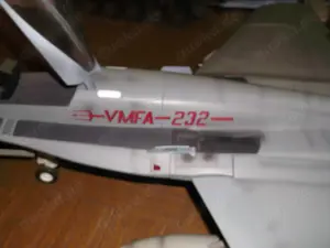 f-18 hornett 1-18 Bild 5