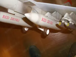 f-18 hornett 1-18 Bild 7